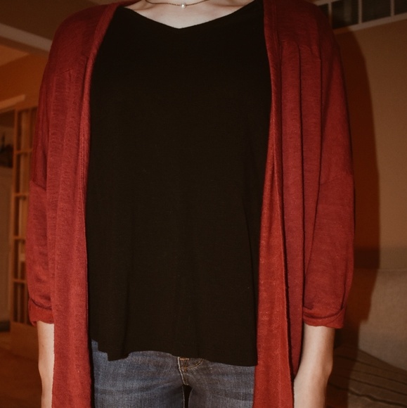 Red cardigan - Picture 2 of 4